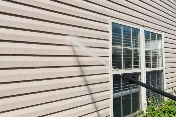 Pressure Washing in Mill Valley
