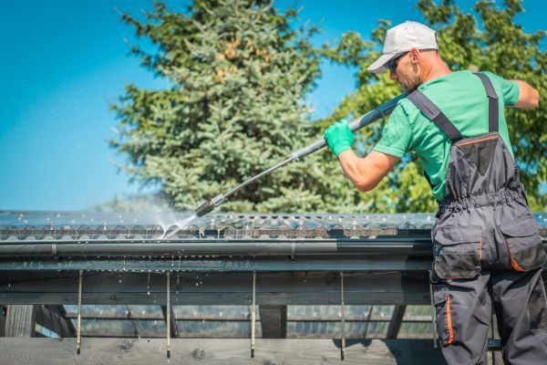Gutter Power Washing in Mill Valley