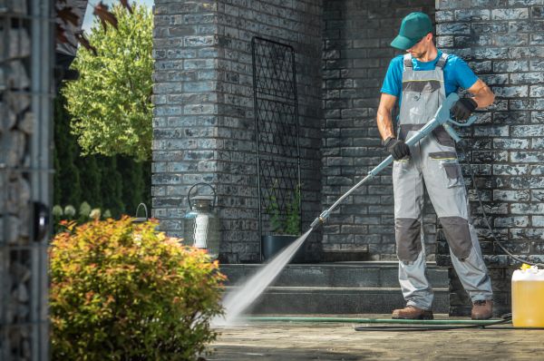 Outside House Cleaning in Mill Valley