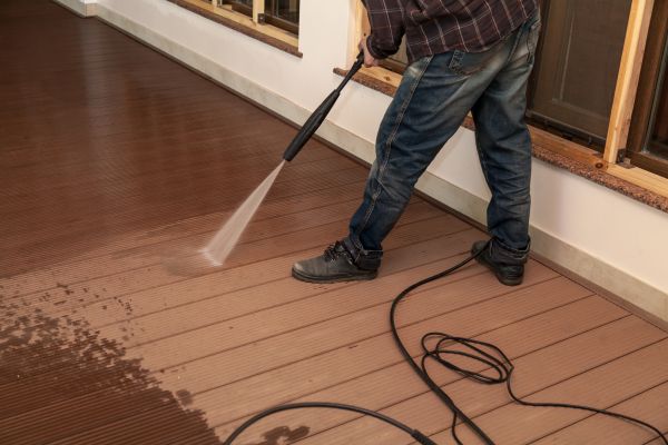 Veranda Cleaning in Mill Valley